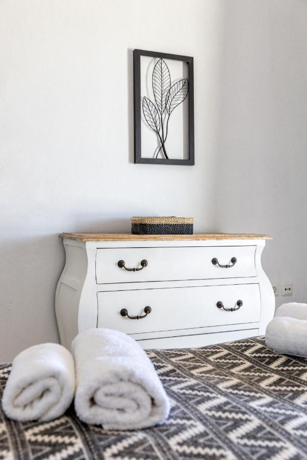 Paraspori  Daphne'S Lux Villa מראה חיצוני תמונה